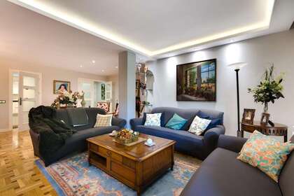 Maison de ville en Pozuelo de Alarcón, Madrid. 