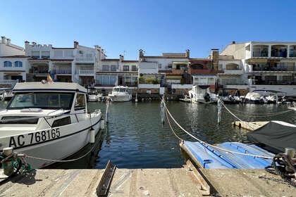 Vagas de estacionamento venda em Empuriabrava, Girona. 