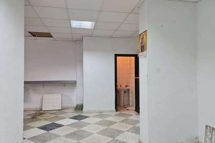 Commercial premise in Cádiz. 