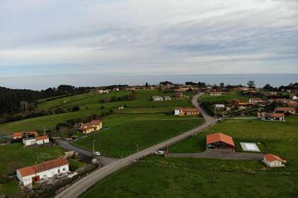 Enredo em Villaviciosa, Asturias. 