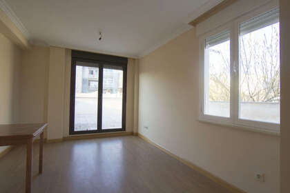 Flat for sale in Pizarrales, Salamanca. 
