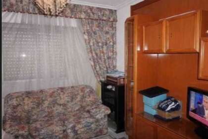 Flat for sale in San Jose, Salamanca. 