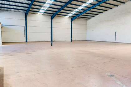 Warehouse in Poligono Los Villares, Villares de la Reina, Salamanca. 