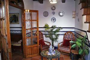Townhouse for sale in Galaroza, Huelva. 