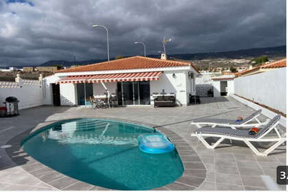 Villas til salg i Callao Salvaje, Adeje, Santa Cruz de Tenerife, Tenerife. 