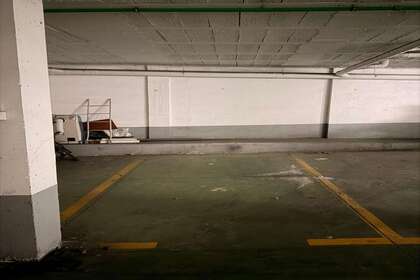 Vagas de estacionamento em Guarguacho, San Miguel de Abona, Santa Cruz de Tenerife, Tenerife. 