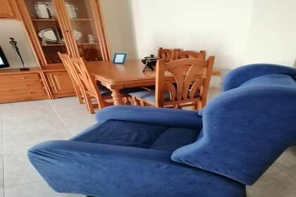 Flat for sale in Hospital, Valdepeñas, Ciudad Real. 