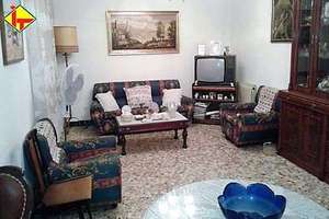 House for sale in Calle Constitución, Valdepeñas, Ciudad Real. 