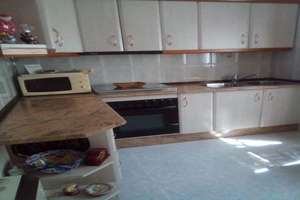 House for sale in Convento, Valdepeñas, Ciudad Real. 