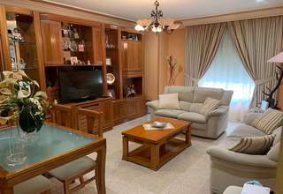 Flat for sale in Centro, Valdepeñas, Ciudad Real. 