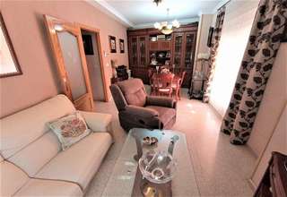 Flat for sale in Avenida 1º de Julio, Valdepeñas, Ciudad Real. 