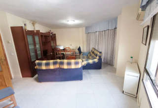 Flat for sale in Avenida 1º de Julio, Valdepeñas, Ciudad Real. 