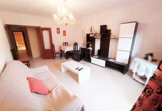 Flat for sale in Avenida 1º de Julio, Valdepeñas, Ciudad Real. 
