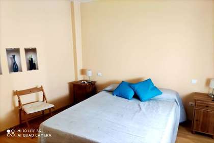 Flat for sale in Seis de Junio, Valdepeñas, Ciudad Real. 