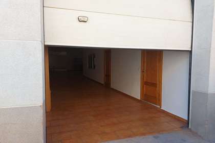 Obchodní prostory na prodej v Convento, Valdepeñas, Ciudad Real. 