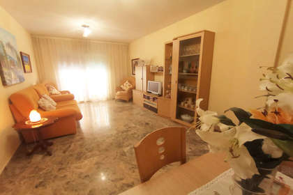 Flat for sale in Avenida 1º de Julio, Valdepeñas, Ciudad Real. 