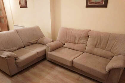 Flat for sale in Hospital, Valdepeñas, Ciudad Real. 