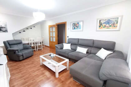 House for sale in Convento, Valdepeñas, Ciudad Real. 
