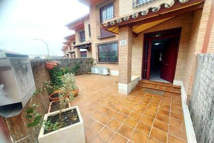 Maison de ville vendre en Avenida 1º de Julio, Valdepeñas, Ciudad Real. 