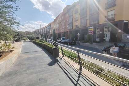 Kommercielle lokaler i Avenida 1º de Julio, Valdepeñas, Ciudad Real. 
