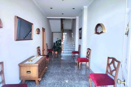 Casa vendita in Seis de Junio, Valdepeñas, Ciudad Real. 