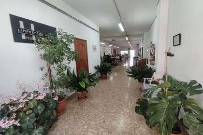 Kommercielle lokaler i Seis de Junio, Valdepeñas, Ciudad Real. 