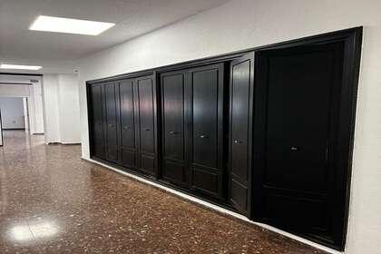 Handelspanden in Albors, Camins al grau, Valencia. 