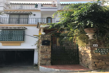 House for sale in Estepona, Málaga. 