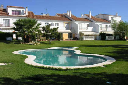House for sale in Estepona, Málaga. 