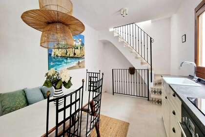 House for sale in Puerto, Caleta de Velez, Málaga. 