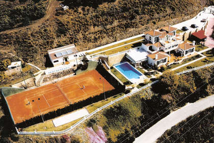 联排别墅 出售 进入 Torrox, Málaga. 