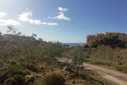 情节 出售 进入 Los Pacos, Fuengirola, Málaga. 