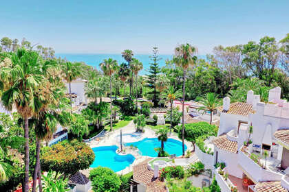 Penthouse for sale in Elviria, Marbella, Málaga. 