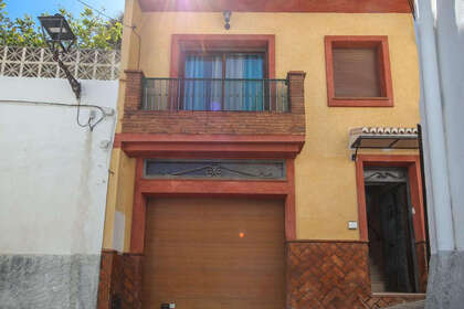 House for sale in Alozaina, Málaga. 