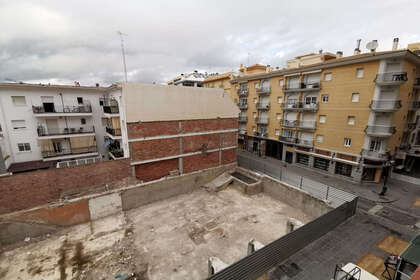 情节 出售 进入 Fuengirola, Málaga. 