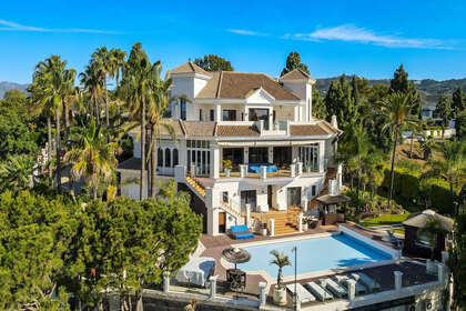 联排别墅 出售 进入 Hacienda Las Chapas, Marbella, Málaga. 