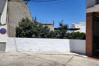 情节 出售 进入 Alhaurín el Grande, Málaga. 