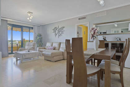 Apartment for sale in Torrequebrada, Benalmádena, Málaga. 