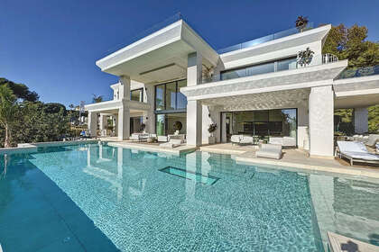 Cluster house for sale in Sierra Blanca, Marbella, Málaga. 