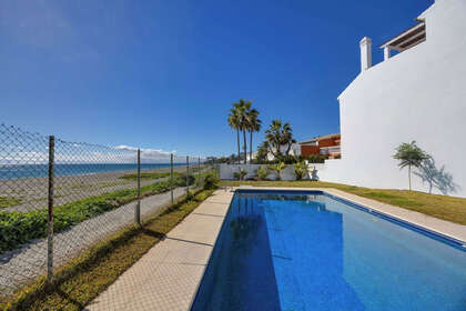 House for sale in Estepona, Málaga. 
