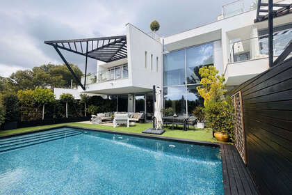 Huse til salg i Sierra Blanca, Marbella, Málaga. 