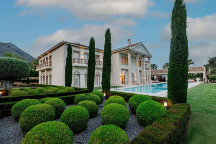 Cluster house for sale in Sierra Blanca, Marbella, Málaga. 