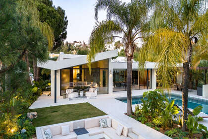 联排别墅 出售 进入 Hacienda Las Chapas, Marbella, Málaga. 