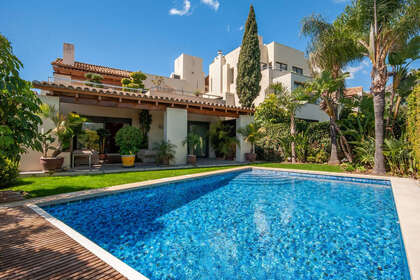 Cluster house for sale in Sierra Blanca, Marbella, Málaga. 
