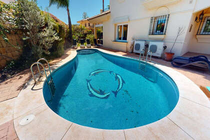House for sale in Riviera Del Sol, Marbella, Málaga. 