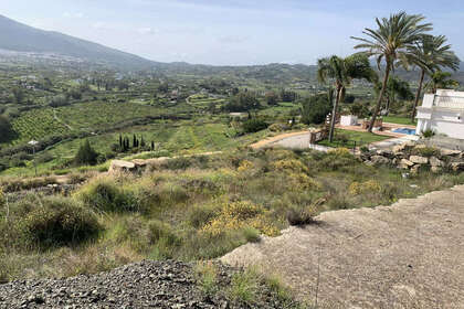 情节 出售 进入 Alhaurín el Grande, Málaga. 