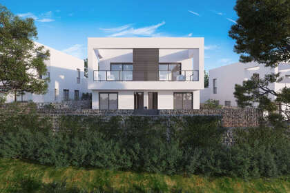 House for sale in Riviera Del Sol, Marbella, Málaga. 