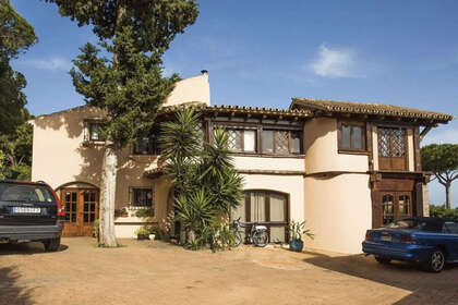 Townhouse vendita in Puerto de Cabopino, Marbella, Málaga. 