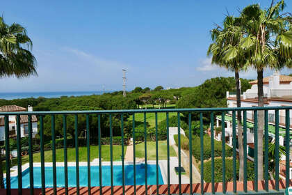 Casa venta en Puerto de Cabopino, Marbella, Málaga. 