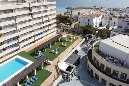 酒店公寓 出售 进入 Puerto Banús, Málaga. 